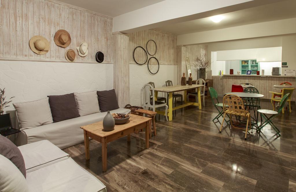 Hotel Ammos Tolón Zewnętrze zdjęcie
